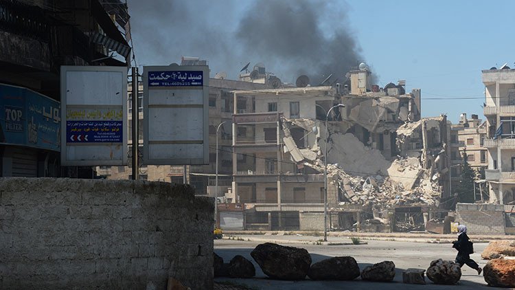 Ofensiva terrorista en Alepo: Atacan un hospital con cohetes y detonan un coche bomba