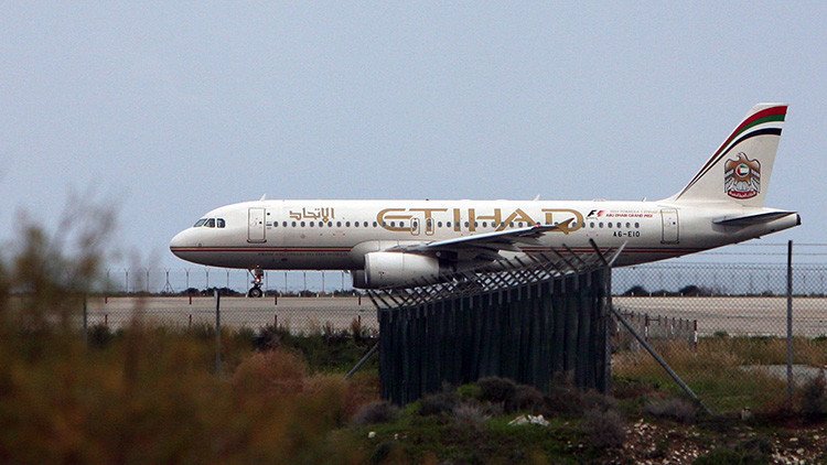 Fotos: 32 pasajeros heridos en un avión de Etihad por turbulencias