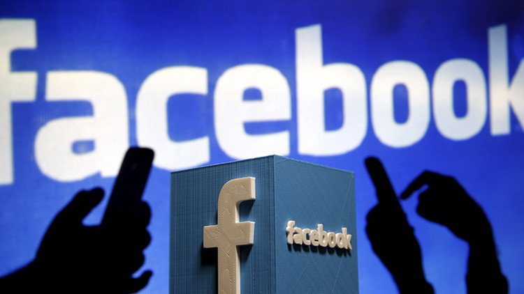 Exfuncionarios de Facebook revelan que se les obligaba a distorsionar la popularidad de las noticias