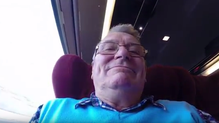 Un jubilado no se da cuenta y graba todas sus vacaciones al revés con una GoPro