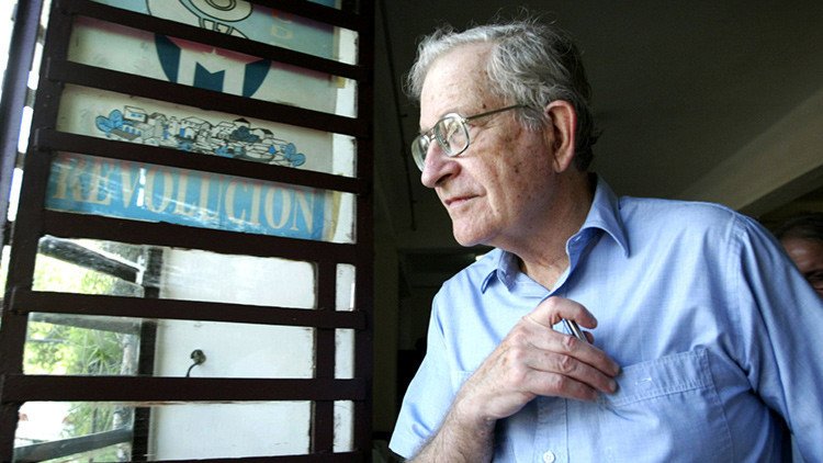 Chomsky explica cómo EE.UU. está perdiendo su influencia global