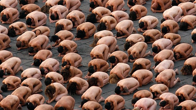 100 mujeres desnudas "darán la bienvenida" a Trump en la convención republicana 
