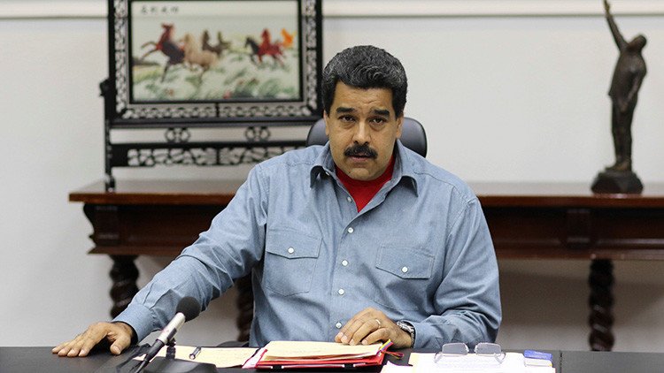 Maduro denuncia una incursión ilegal de avión "letal" de EE.UU. en el espacio aéreo de Venezuela