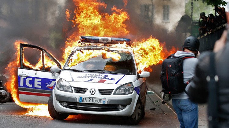 Francia, sumergida en violentas y masivas protestas: ¿Qué sucede en París?