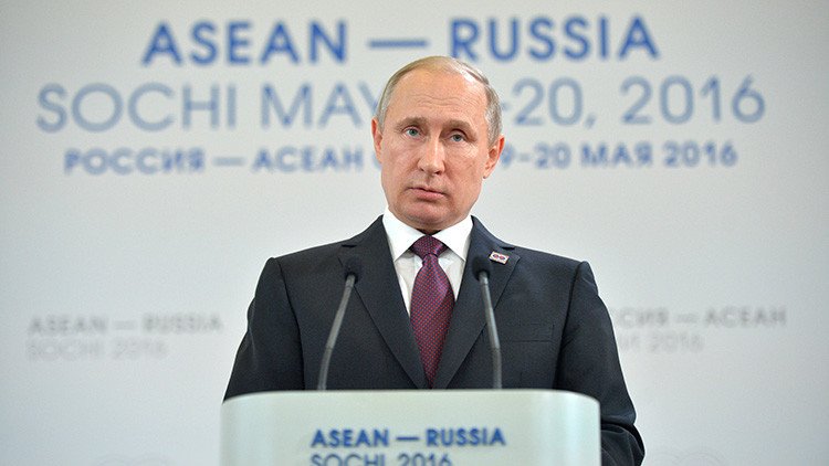 Putin sobre la disputa territorial con Japón: "Rusia está dispuesta a comprar, pero no vende nada"