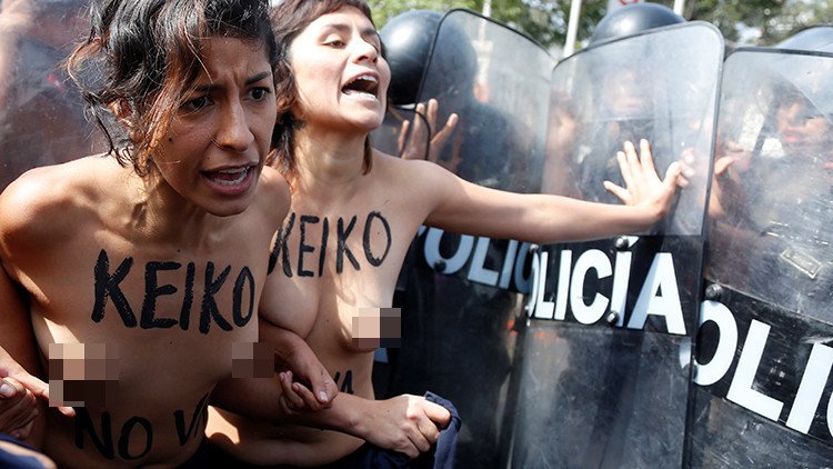 Video: unas mujeres de Perú se desnudan para protestar contra Keiko Fujimori 