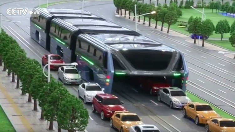 Este 'autobús del futuro' chino acabará con los atascos para siempre 