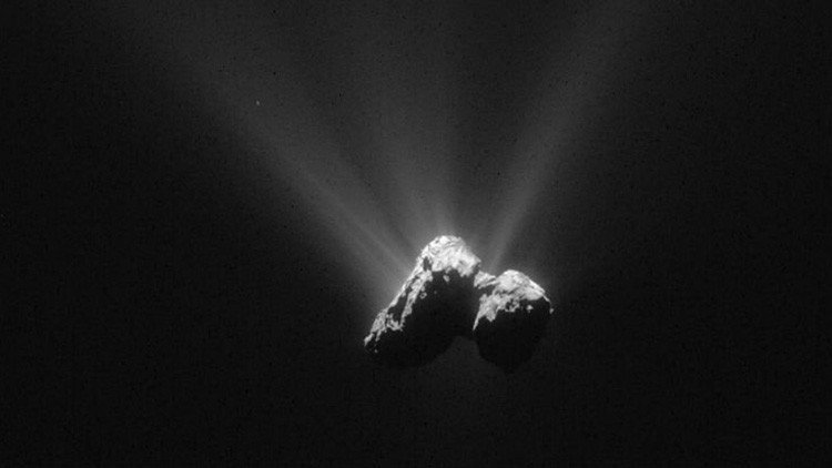 Encuentran en el cometa Churiúmov-Guerasimenko componentes esenciales para la vida en la Tierra