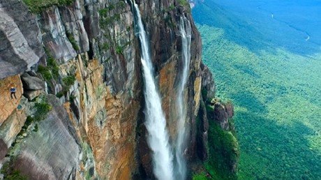Venezuela: Un video grabado con dron muestra el Salto Ángel como nunca antes visto