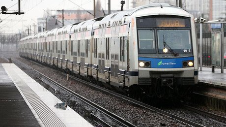 Una joven francesa transmite su suicidio en Periscope 