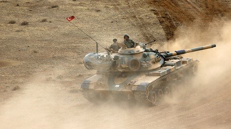 Kurdos sirios afirman que militares turcos han cruzado la frontera de Siria