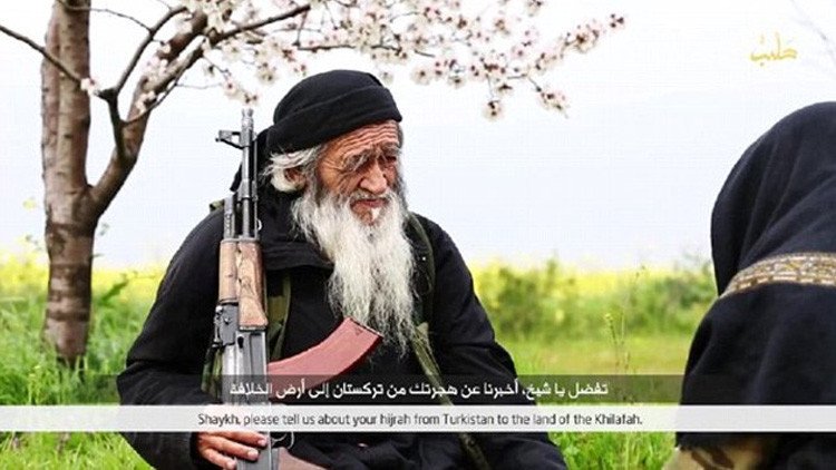 El Estado Islámico difunde imágenes de su combatiente más longevo
