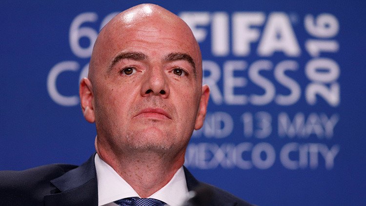  Podrían suspender al presidente de la FIFA por borrar la grabación de una reunión oficial