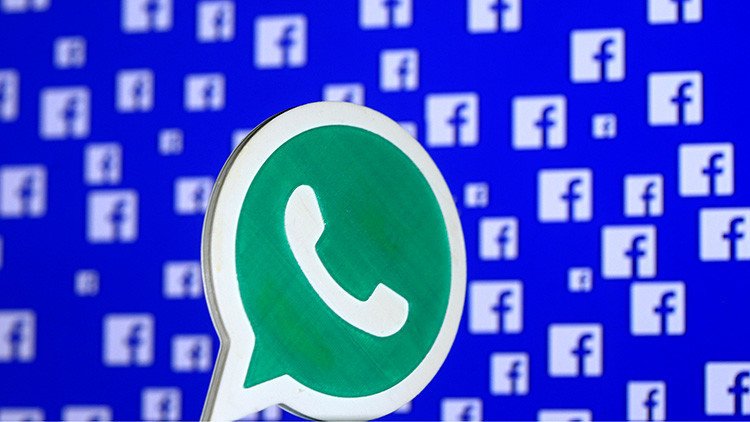 'Gran hermano': Cómo Facebook 'espía' tus conversaciones de WhatsApp