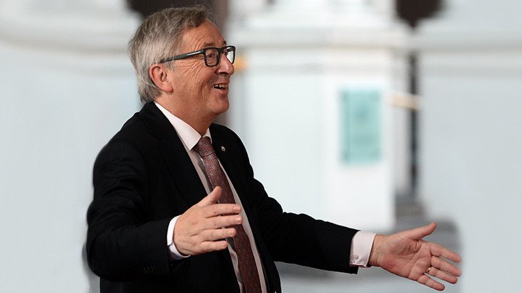 Video viral: ¿A qué se debe la jovialidad y camaradería de Juncker con los líderes europeos?