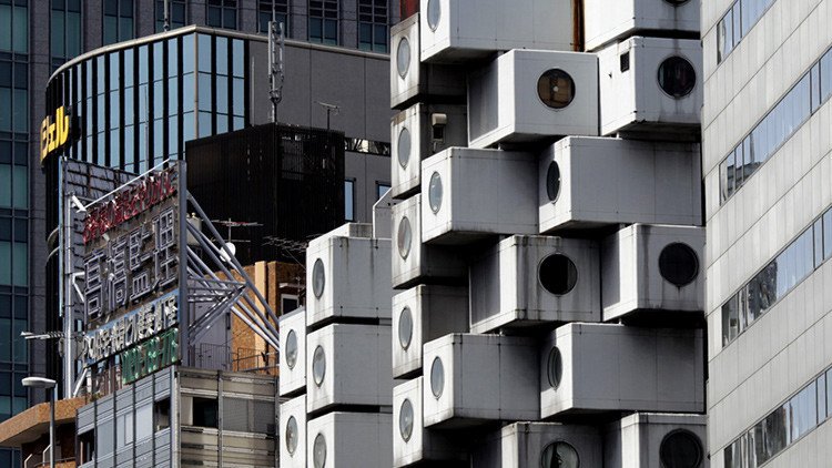 Así es la vida en la 'torre de las cápsulas', capricho arquitectónico  japonés en peligro (fotos) - RT