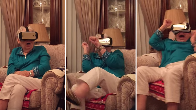 Anciana se lleva un gran susto al ser perseguida por dinosaurios en un casco de realidad virtual