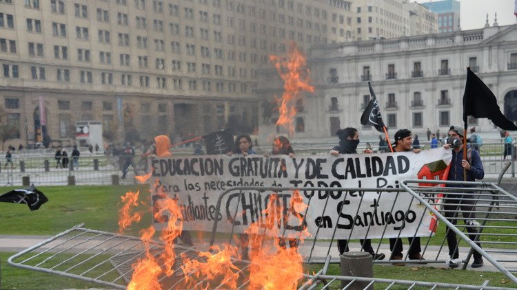 Los estudiantes chilenos retoman las calles y exigen respuestas (video, fotos)
