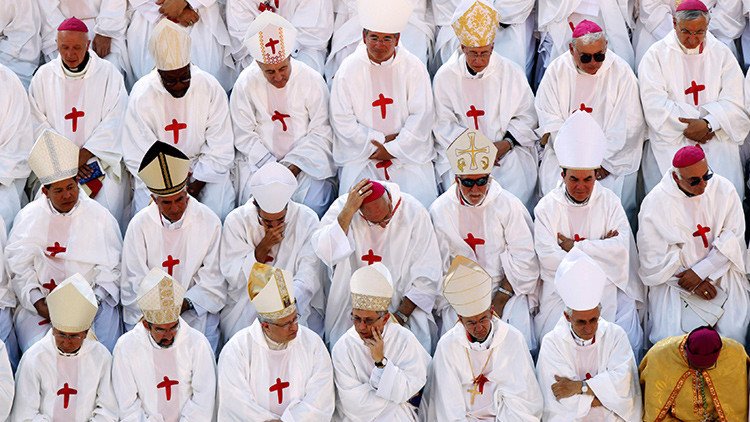 Una red organizada chantajeaba a sacerdotes: o pagas o digo que eres pederasta
