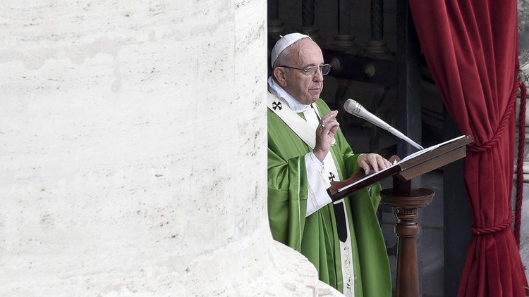 El papa Francisco advierte sobre una sociedad "en la que lo imperfecto debe ser ocultado"