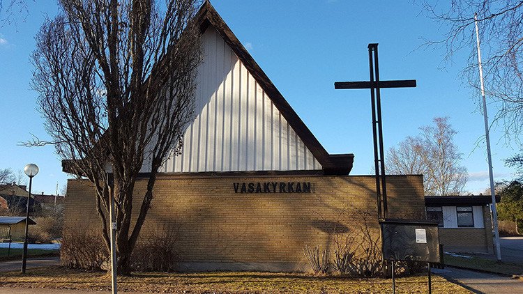 Una iglesia de Suecia convierte a los refugiados musulmanes