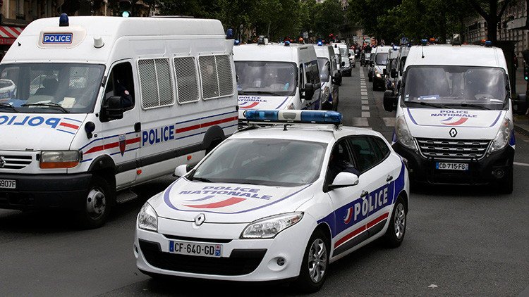 Eurocopa: Detienen en Francia 24 horas a un grupo de aficionados al fútbol rusos, mujeres incluidas