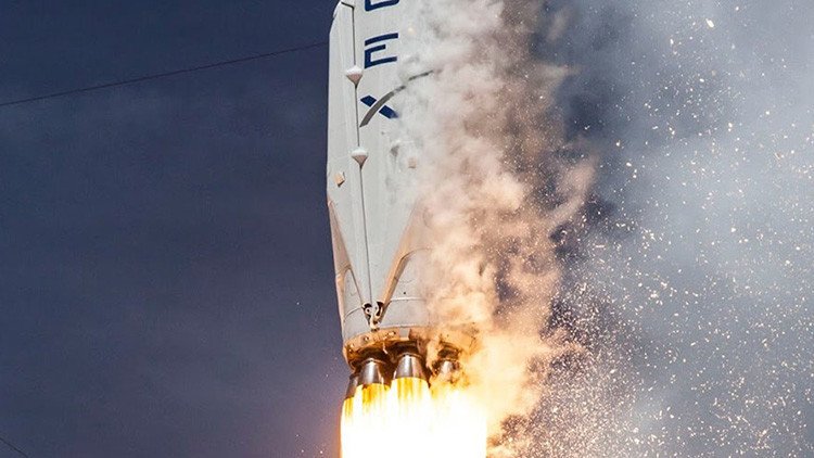 SpaceX fracasa en el aterrizaje del cohete Falcon 9 