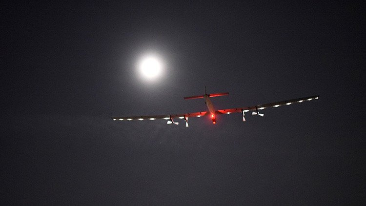 El Solar Impulse 2 despega para cruzar el Atlántico