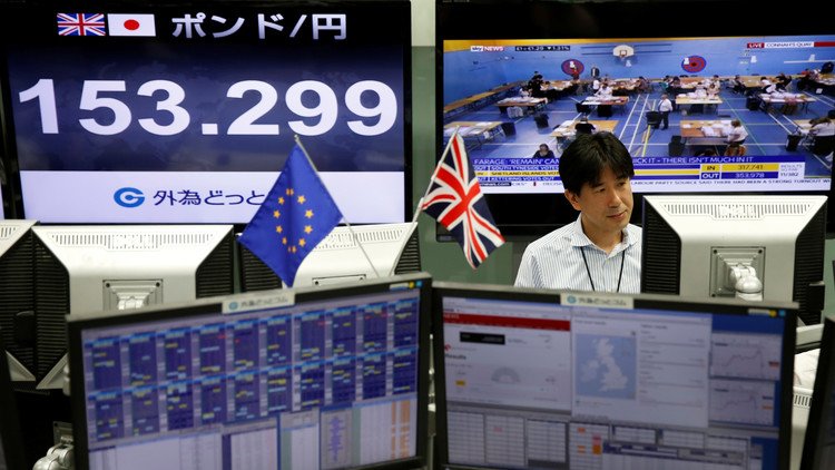 La Bolsa de Tokio cae un 8% tras los resultados del referéndum británico