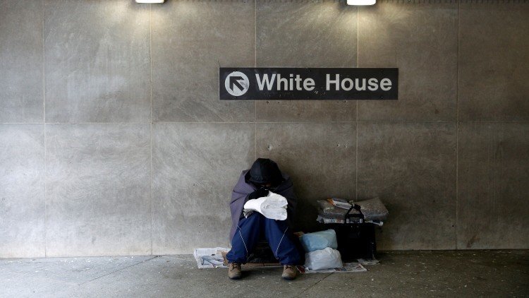 FMI: Uno de cada 7 estadounidenses vive en la pobreza