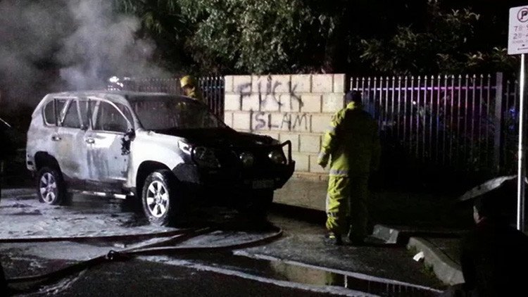 Australia: Un coche bomba ha sido detonado cerca de una mezquita en la que había cientos de personas