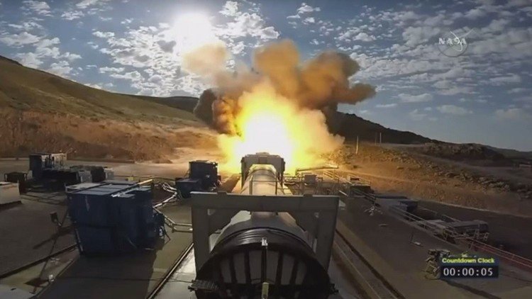 La NASA prueba el motor del cohete más potente del mundo
