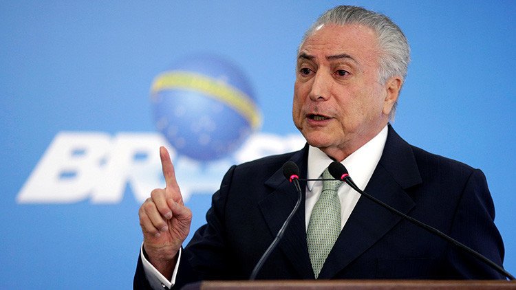 Acusan a Temer de comprar votos del Senado para derrocar a Dilma Rousseff