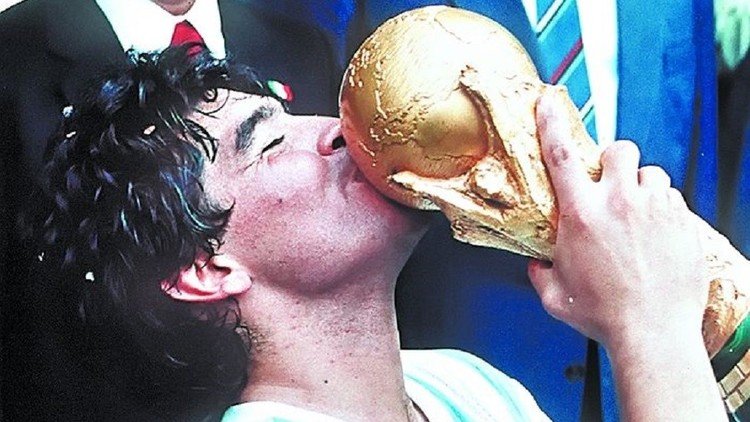 ¿Messi o Maradona? Este video de un hincha argentino te dejará reflexionando 