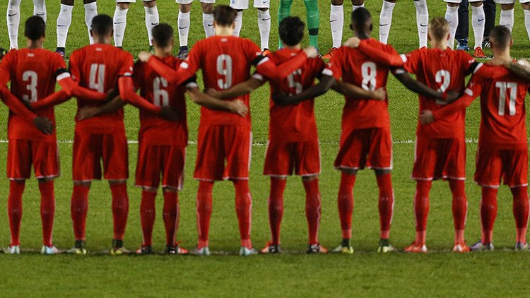 La UEFA no permite minutos de silencio en la Eurocopa por las víctimas del atentado de Estambul