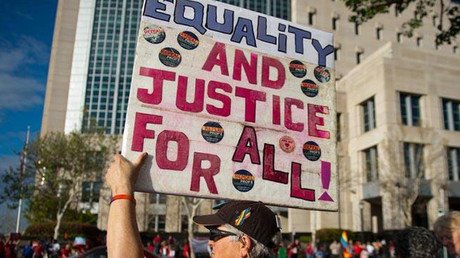 ‘Garrote de Bronce’ a una jueza que preguntó a una víctima de violación si ‘cerró bien las piernas’