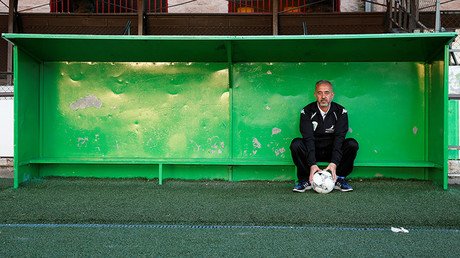 Así es la vida del refugiado pateado por una reportera húngara (Fotos)