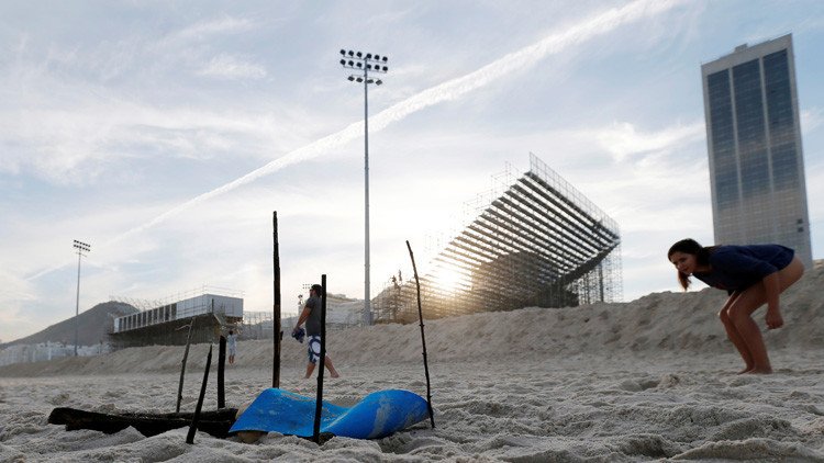 Macabro hallazgo a metros de la cancha olímpica de vóley playa en Río de Janeiro