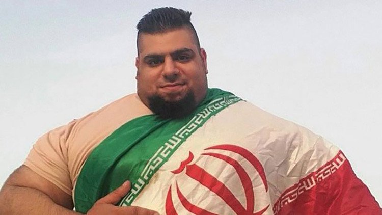 ¿Quién es el 'Hulk' iraní de 155 kilos que luchará contra el Estado Islámico? (FOTOS)