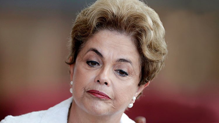 Dilma Rousseff: "Lo que más duele es percibir que soy víctima de una farsa jurídica y política"
