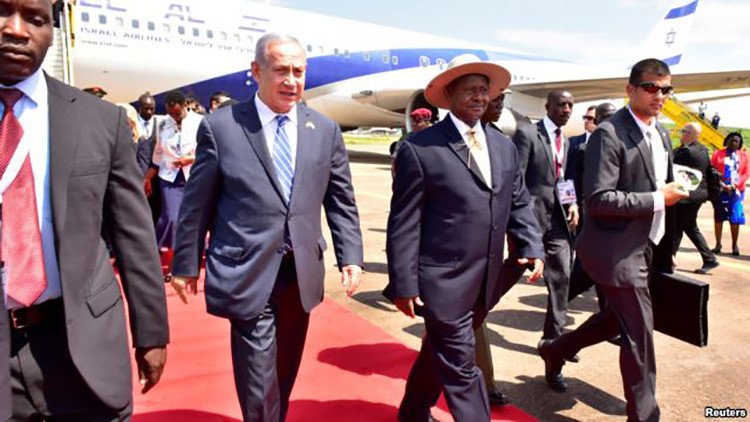 Lapsus diplomático: el presidente de Uganda confunde Israel y Palestina en plena visita de Netanyahu