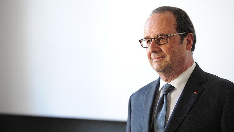 Hollande afirma que "Rusia no es ni enemigo ni amenaza"