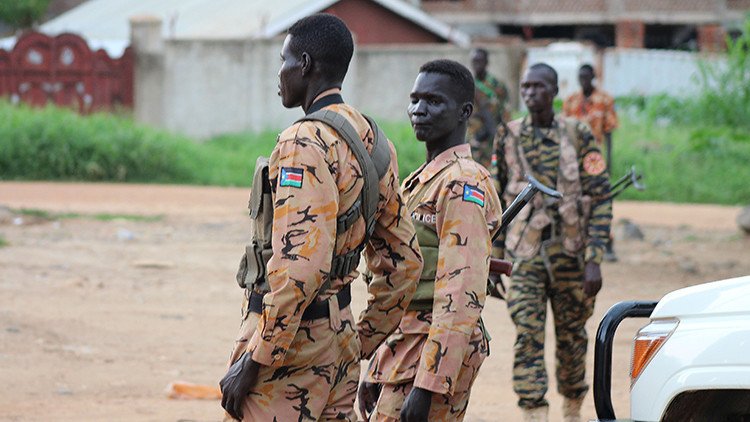 Fuertes explosiones y tiroteos sacuden la capital de Sudán del Sur