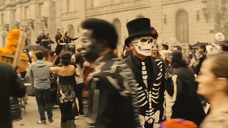 'Spectre' de James Bond impulsa el Festival de Día de Muertos en México