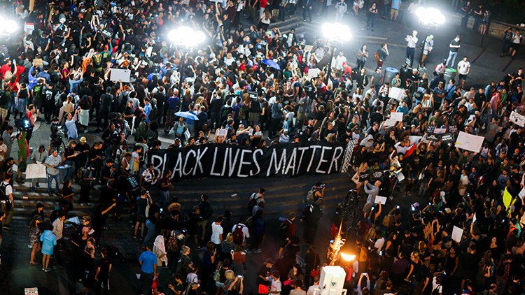 Una petición solicita a la Casa Blanca considerar terrorista al movimiento Black Lives Matter