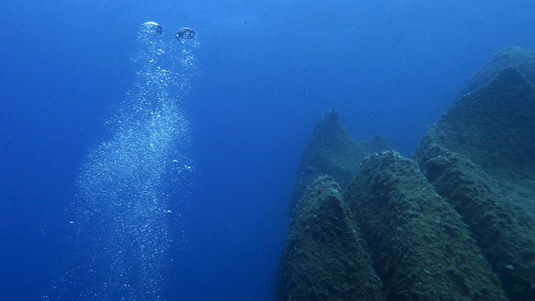 ¿Lo cambiará esto todo?: Descubren una fuente de energía casi ilimitada en el fondo del océano
