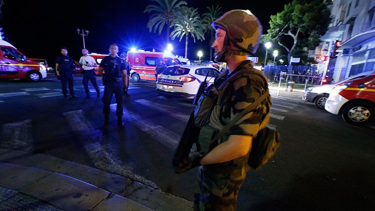 Facebook activa en Francia por segunda vez su 'safety check' tras el atentado en Niza