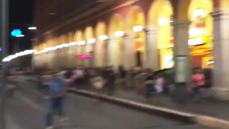 El antes y después del atroz atentado en Niza: una noche de terror resumida en dos videos