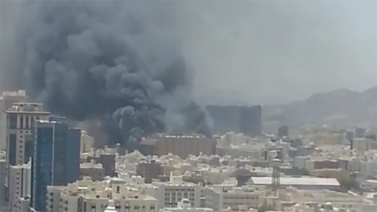 Videos: Se produce un gran incendio en un hotel de La Meca
