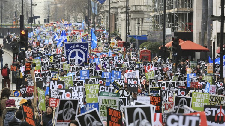 El Parlamento británico vota a favor de renovar el programa nuclear Trident